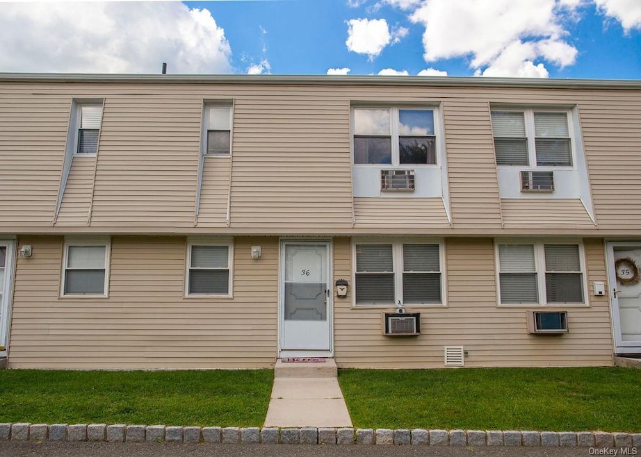 20 Main St unit 36, Garnerville, NY 10923 - photo 1