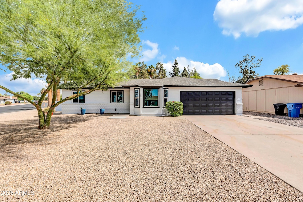 229 E Merrill Ave-1_(2048)