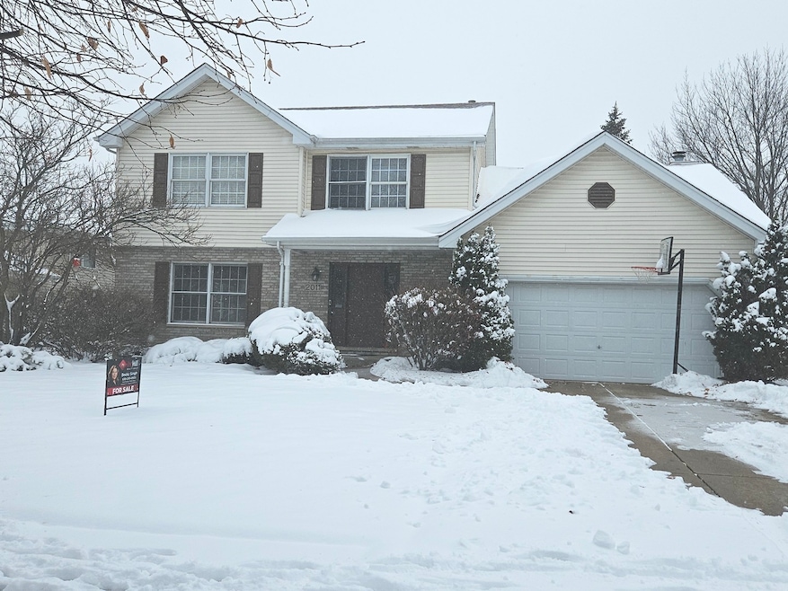2011 Maplewood Cir, Naperville, IL 60563 - photo 1