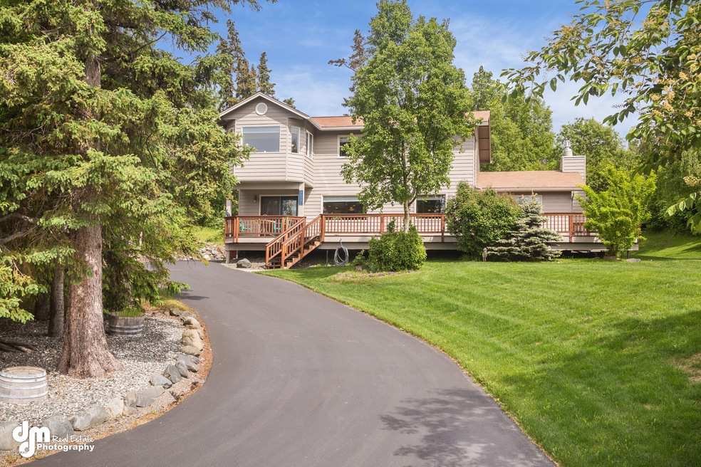 16231 Chasewood Ln, Anchorage, AK 99516 - photo 1