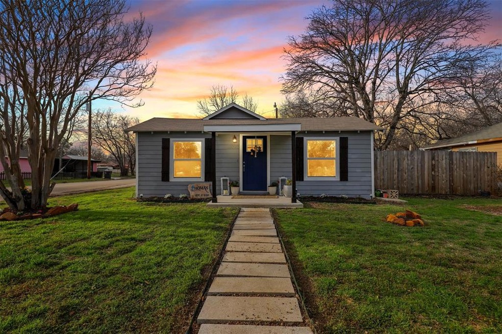 316 Marengo St, Cleburne, TX 76033 - photo 1