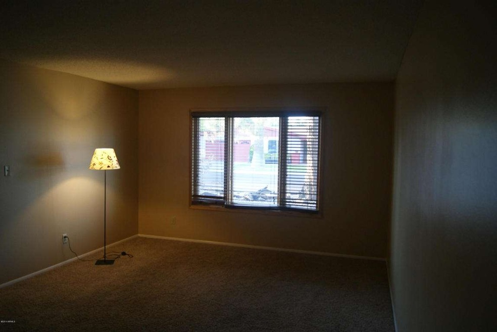 1927 E Loma Vista Dr, Tempe, AZ 85282 - photo 1