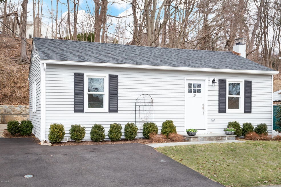25 Cary Rd Riverside CT 06878-print-001-