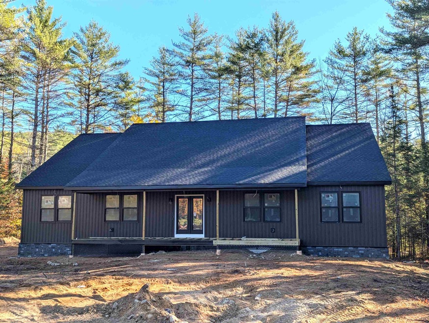 330 Benjamin Wentworth Dr, Tamworth, NH 03886 - photo 1