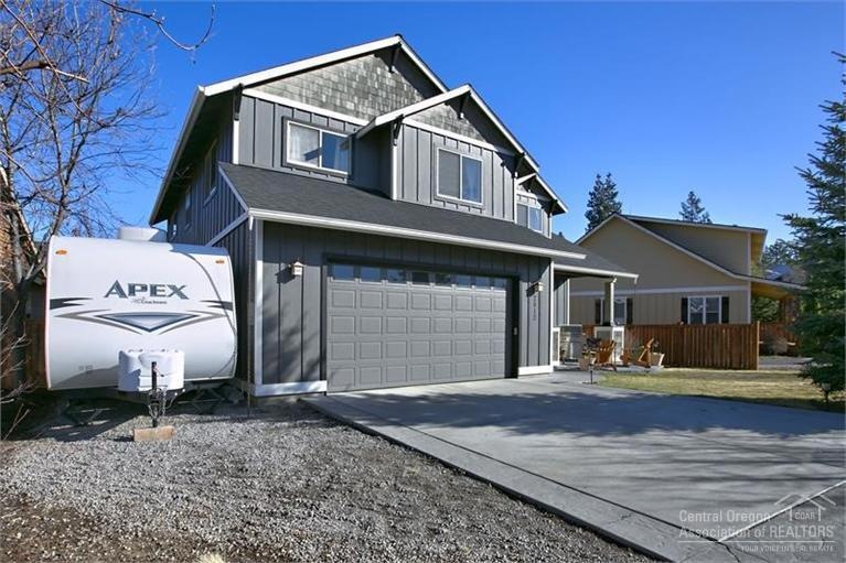 2912 NW Wild Meadow Dr, Bend, OR 97701 - photo 1