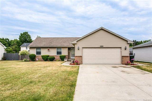 4038 Lacey Ln-2.JPG