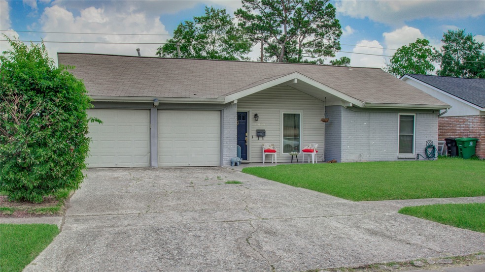 10130 Woodwick St, Houston, TX 77016 - photo 1