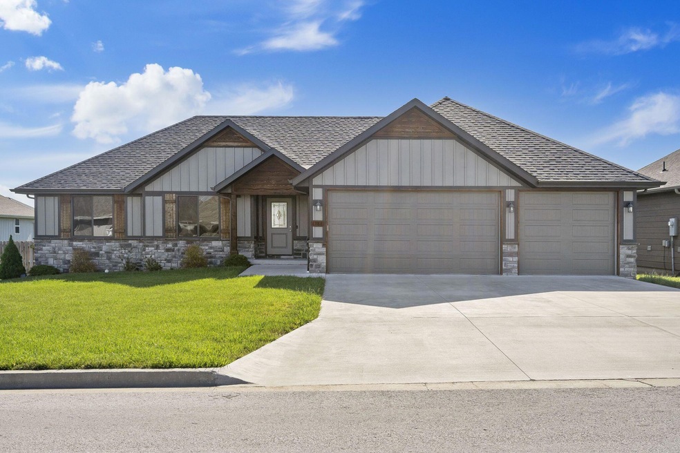 1288 S Cumberland Ave, Republic, MO 65738 - photo 1