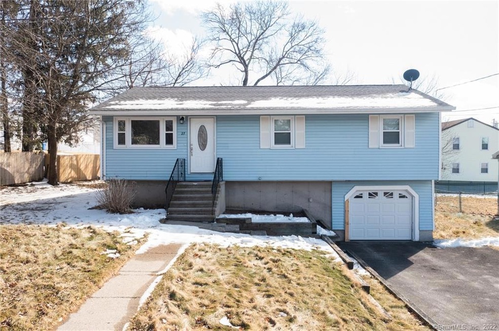 27 Lincolndale Dr, Waterbury, CT 06704 - photo 1