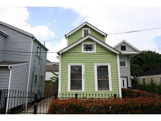 Facade/Exterior Front.