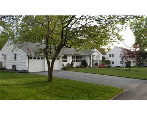 48 W Bel Air Rd, Cranston, RI 02920 - photo 1