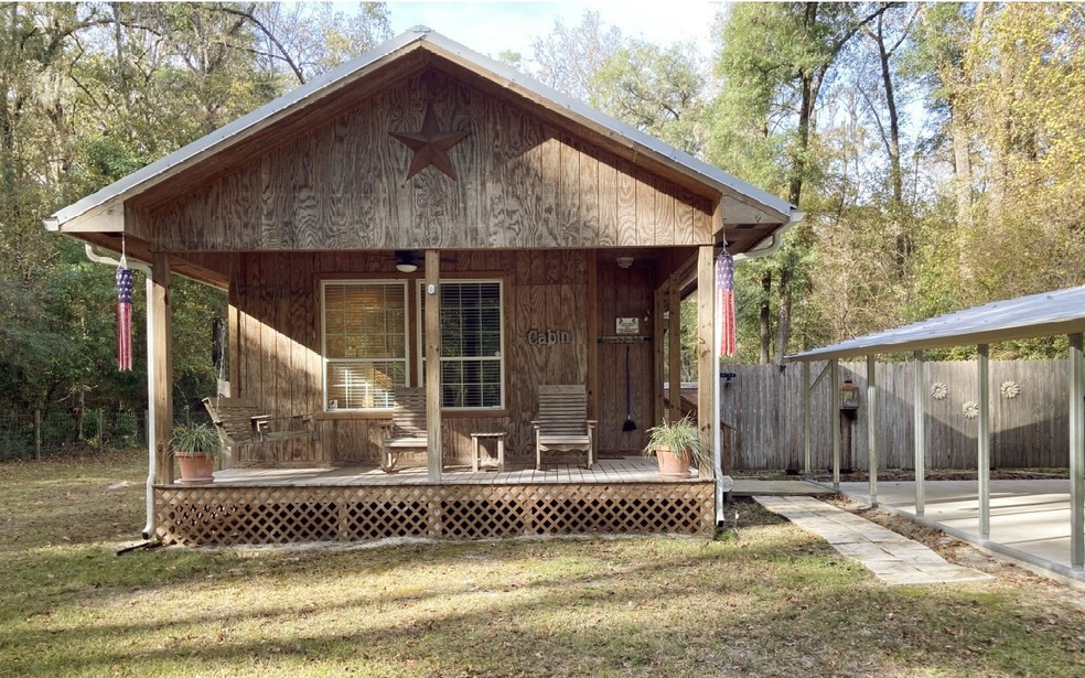 765 SW Santa fe Dr, Fort White, FL 32038 - photo 1