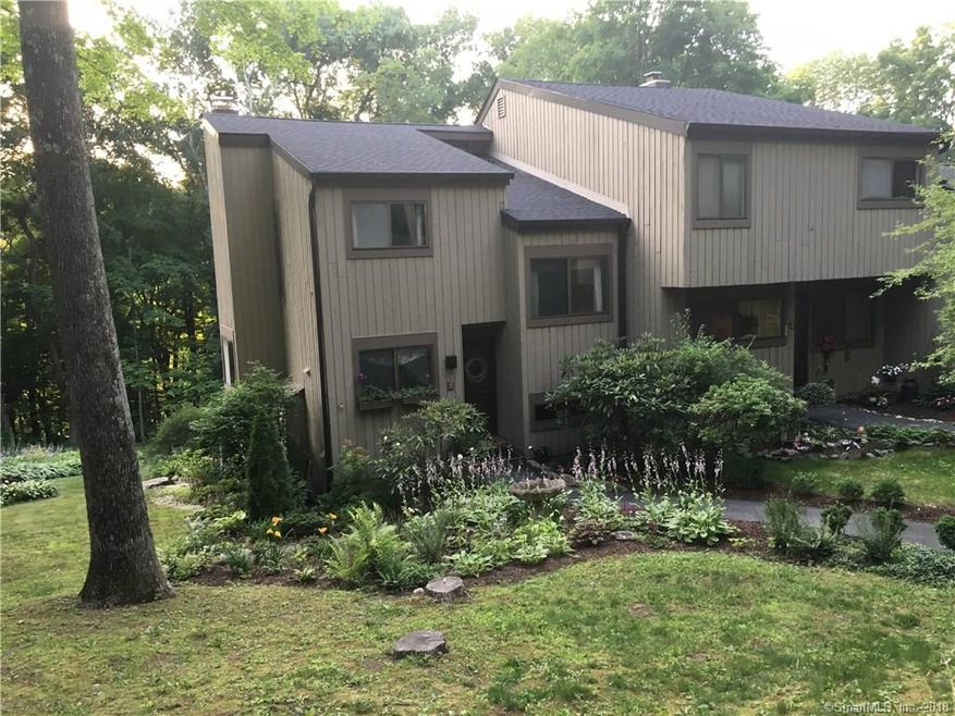 3 Cedar Spring Ln, Woodbury, CT 06798 - photo 1