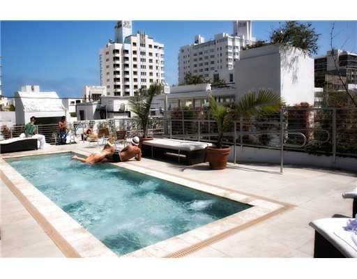Swimming Pool/Hot Tub/Sauna