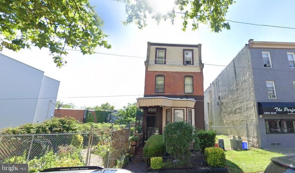 672 N Union St, Philadelphia, PA 19104 - photo 1