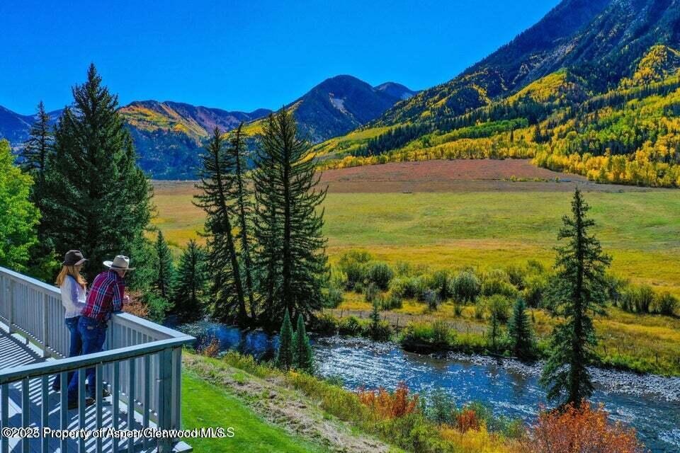 For Sale $2,250,000 • Co-Listing Agent