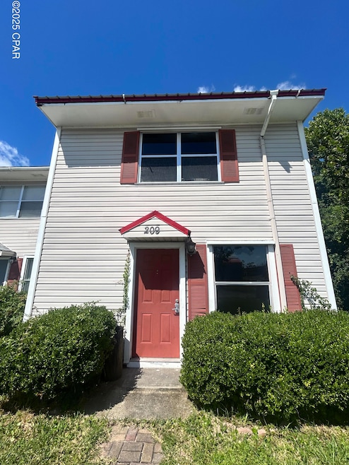 For Rent $1,400/month