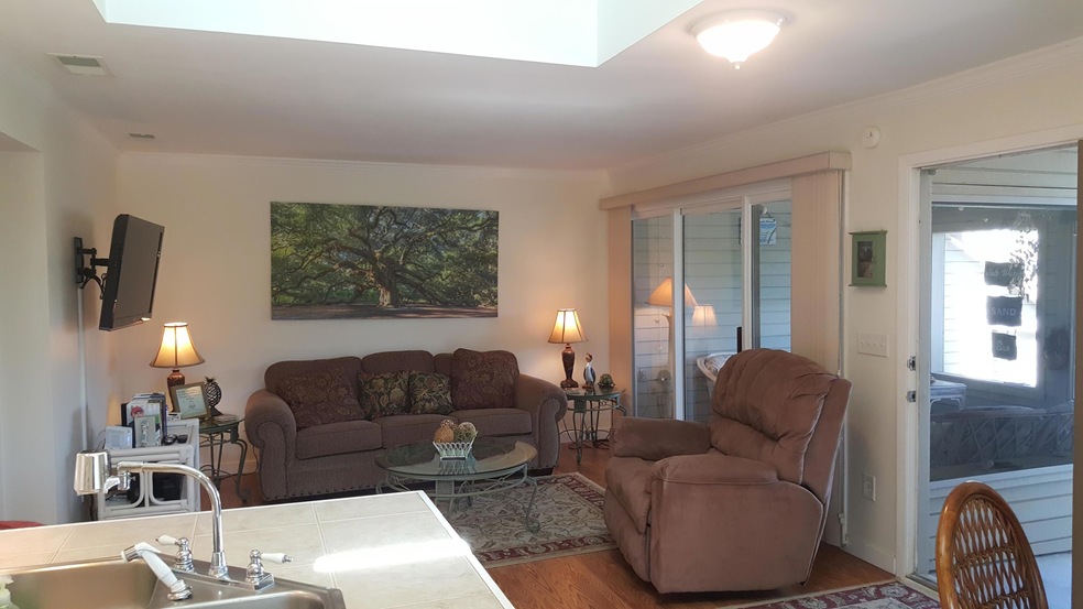 1602 Live Oak