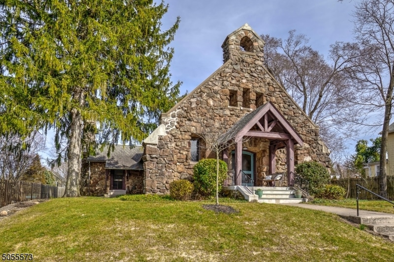 24 Maple St, Bernardsville, NJ 07924 - photo 1