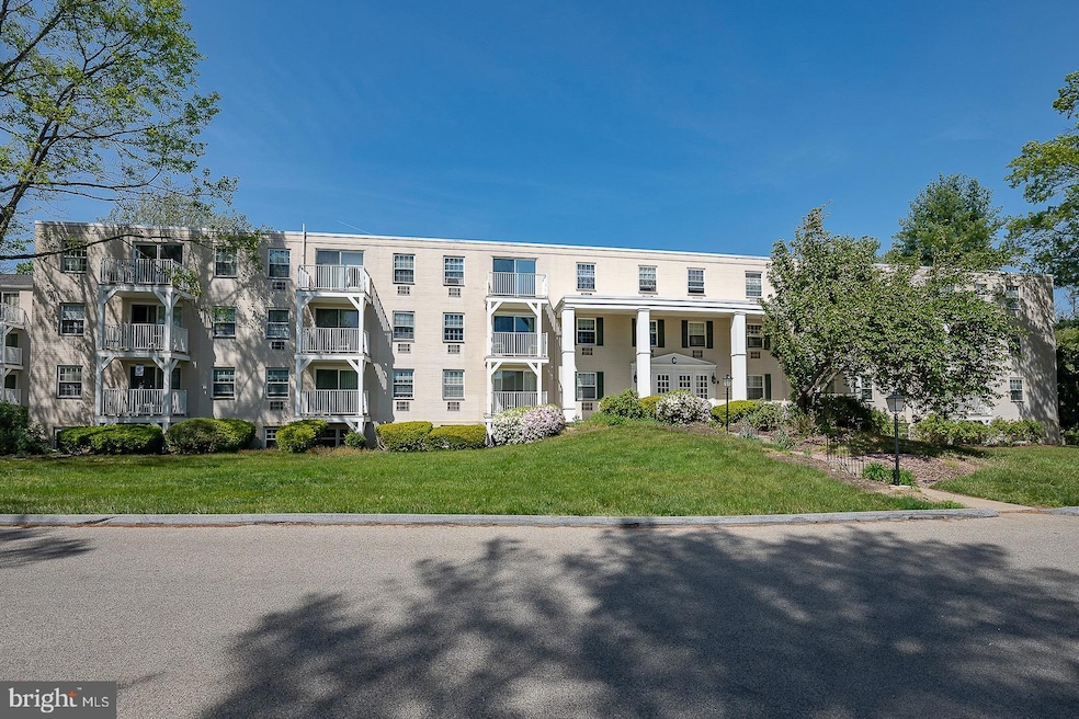 Lafayette Greene Condominium unit C55, Lafayette Hill, PA 19444 - photo 1