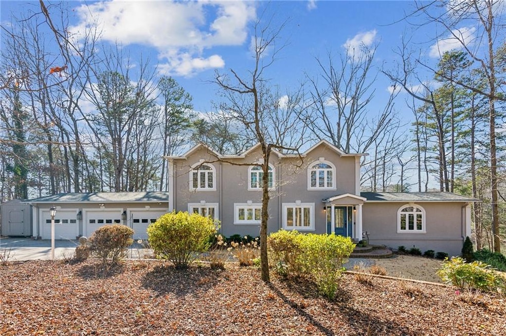 Pending $739,900 • Co-Listing Agent