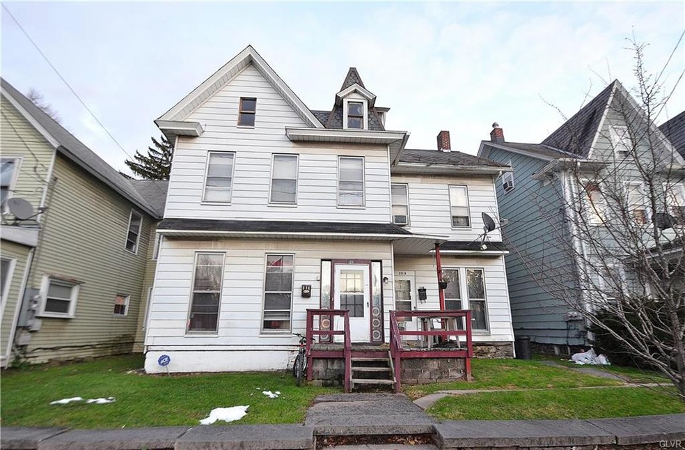 231 Washington St, East Stroudsburg, PA 18301 - photo 1