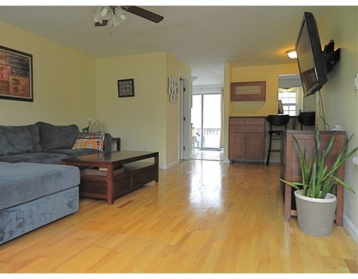 585 Turnpike St unit 16, South Easton, MA 02375 - photo 1