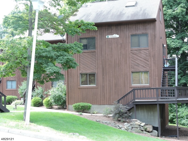 2 Augusta Dr, Vernon, NJ 07462 - photo 1