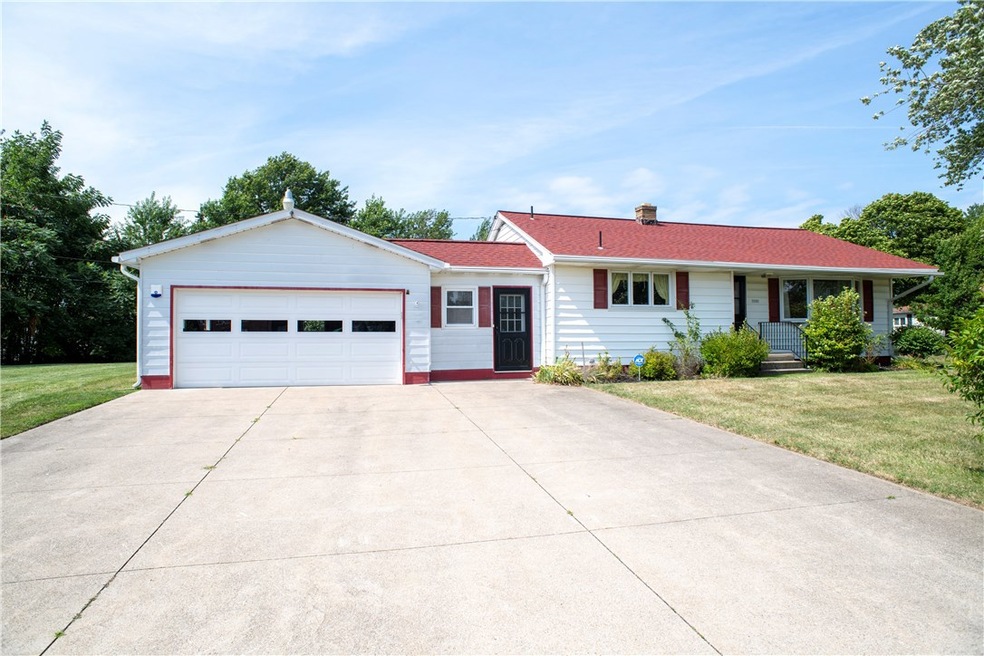 3040 Willis St, Erie, PA 16506 - photo 1