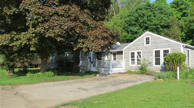 12 Whitehill Pl, Cold Spring, NY 10516 - photo 1