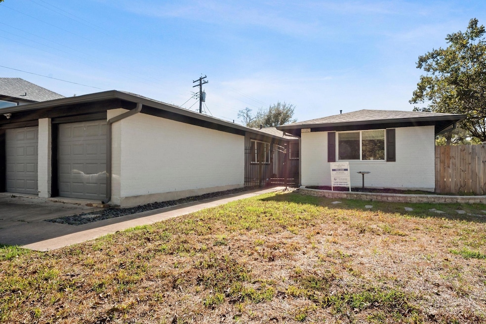 1105 Inland Greens unit A, Austin, TX 78758 - photo 1