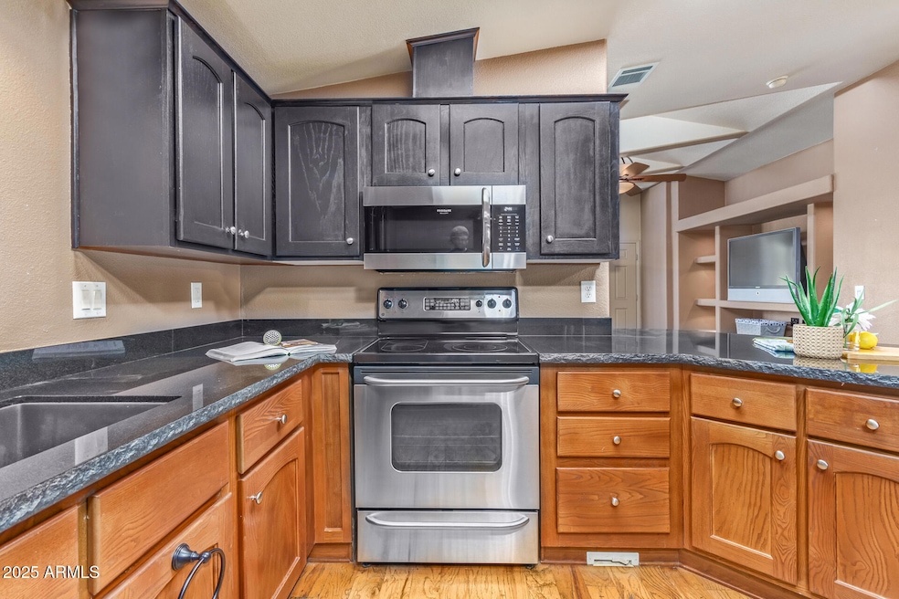 3301 S Goldfield Rd unit 1017, Apache Junction, AZ 85119 - photo 1