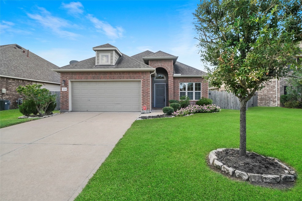 31031 Imperial Walk Ln, Spring, TX 77386 - photo 1
