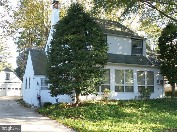 32 S Bayard Ave, Woodbury, NJ 08096 - photo 1