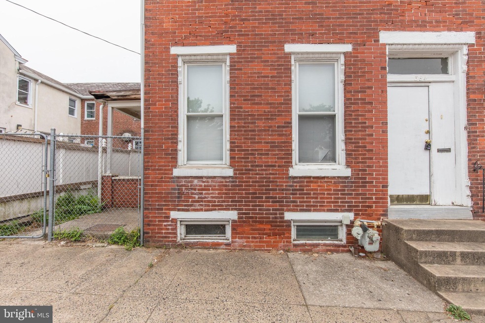 364 E Airy St, Norristown, PA 19401 - photo 1