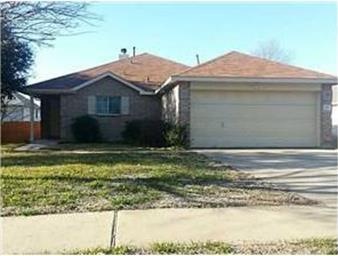 Nice curb appeal in a great neighborhood!