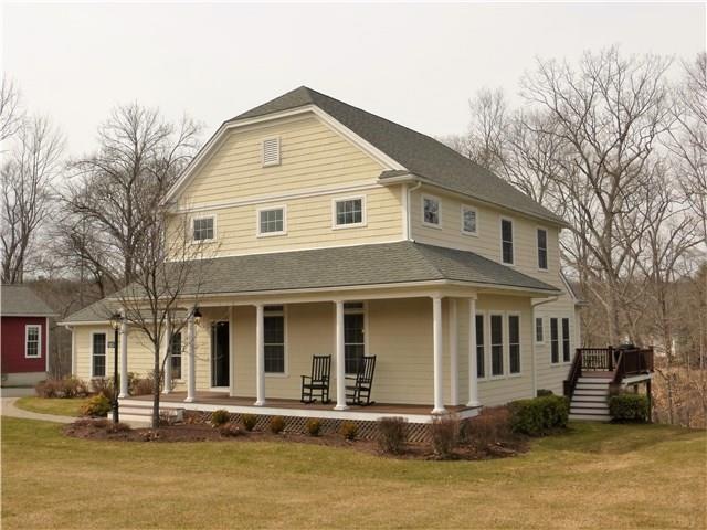 123 Periwinkle Dr unit 123, Middlebury, CT 06762 - photo 1