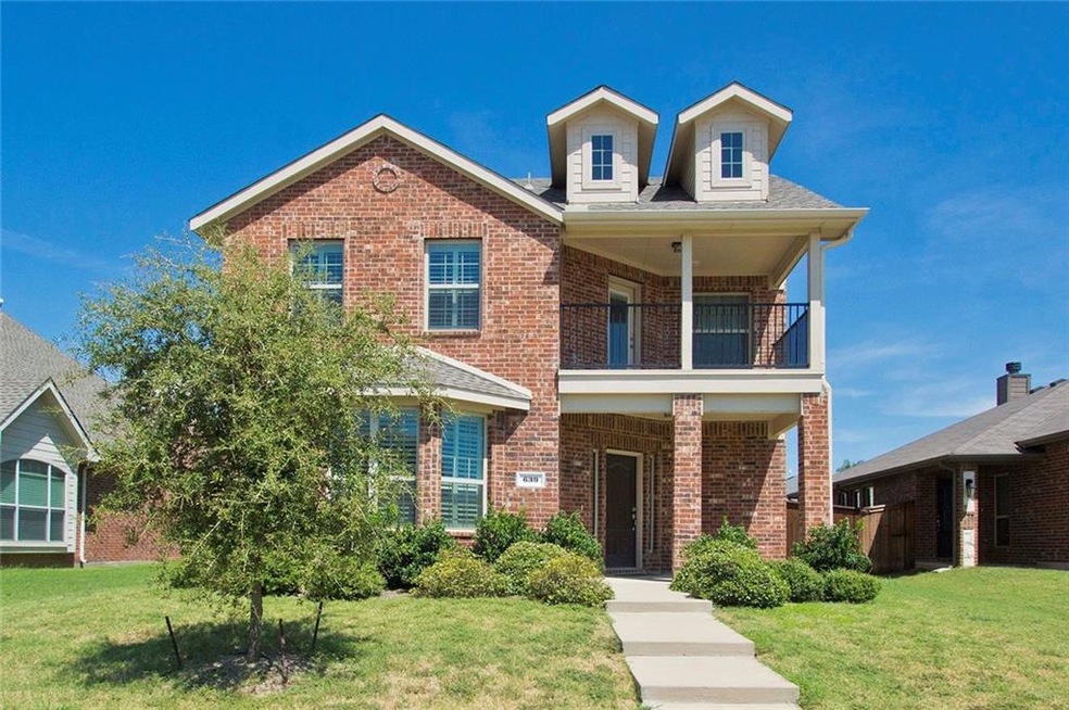Charming move in ready home in fabulous master pla