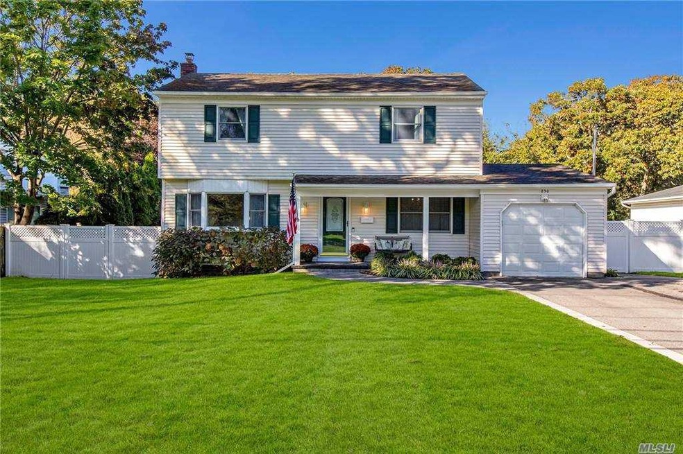 230 Fairview Ave, Bayport, NY 11705 - photo 1