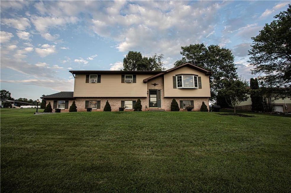 60 Robrucel Dr, Lehighton, PA 18235 - photo 1