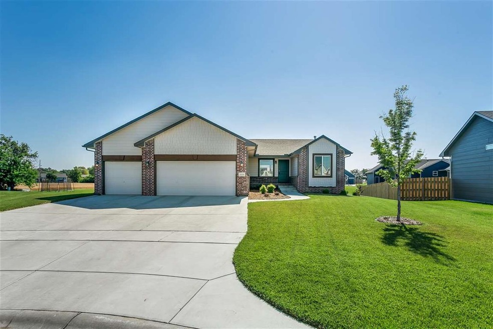 11314 W Wilkinson Ct, Maize, KS 67101 - photo 1
