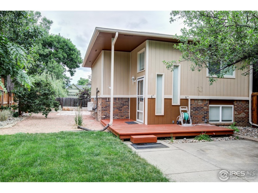 Front patio and entrance.