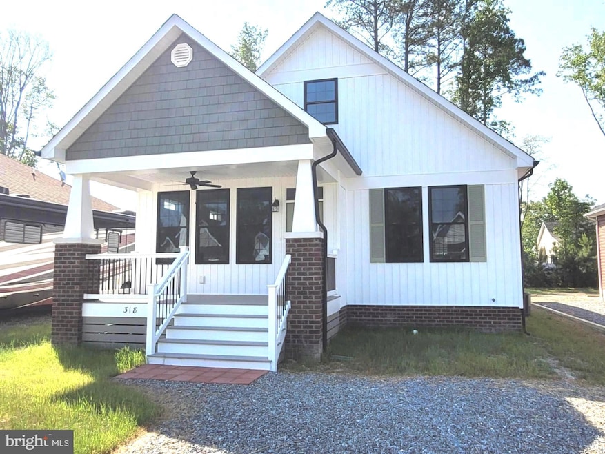 14 Bancroft Ave, Colonial Beach, VA 22443 - photo 1