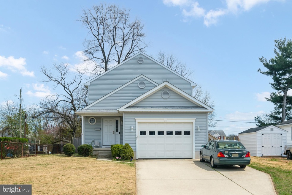 325 Greenwich Ave, Paulsboro, NJ 08066 - photo 1