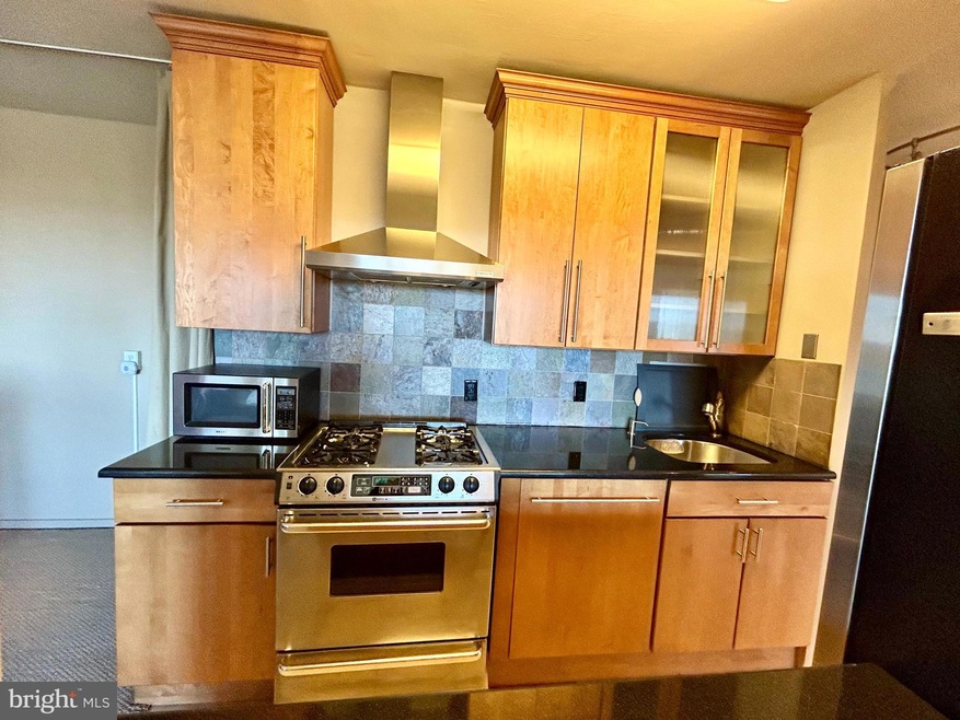 1504 1200 EAST Barclay Towers unit 1504, Cherry Hill, NJ 08034 - photo 1