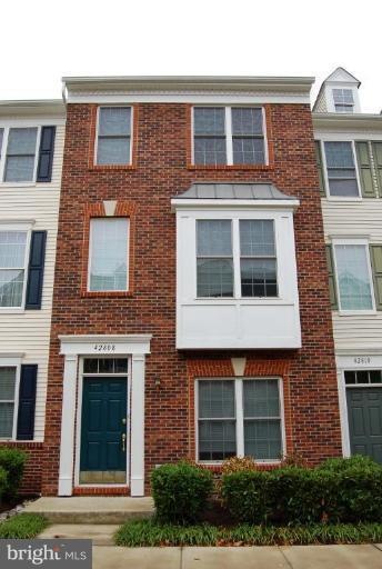 42808 Flannigan Terrace unit 13D, Chantilly, VA 20152 - photo 1