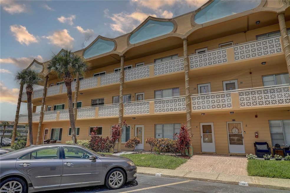 2466 Ecuadorian Way unit 32, Clearwater, FL 33763 - photo 1