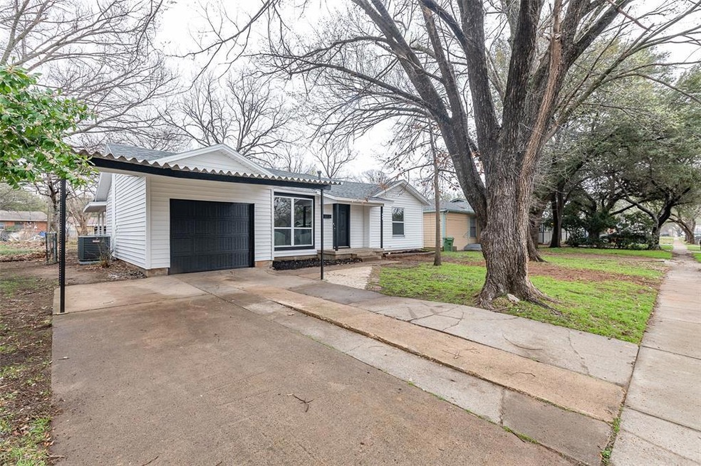 400 Norwood Dr, Hurst, TX 76053 - photo 1