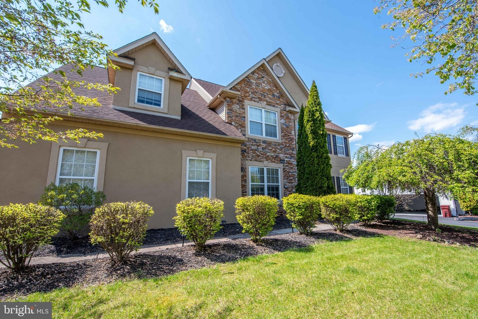 2638 Crystal Dr, Whitehall, PA 18052 - photo 1