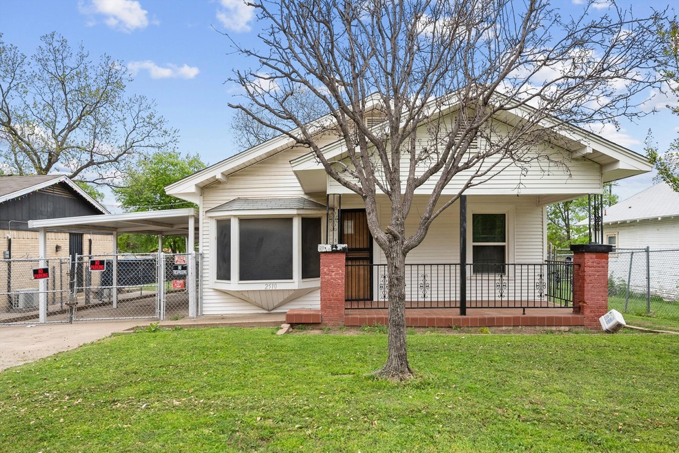 2510 NW 28th St, Fort Worth, TX 76106 - photo 1